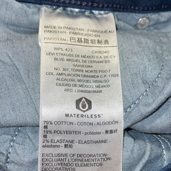 NWOT Levi’s. Mid Rise Skinny.  31x28. - Picture 10 of 11